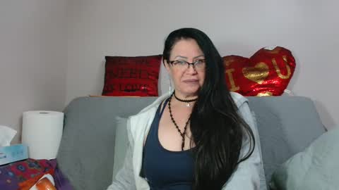 Snapshot of _blue__butterfly_ chatting on 09/30/25, 10:04 KHALEESI online show from 09/30/25, 10:04