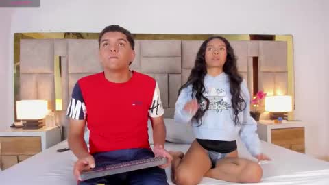 _bonnyandclyde online show from 12/21/25, 12:56