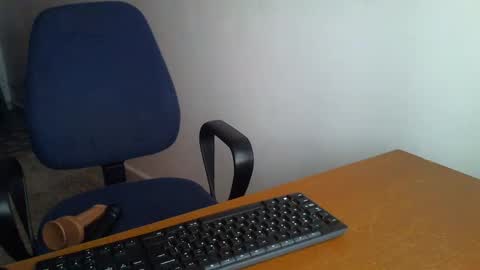 Snapshot of _bunny_b chatting on 12/30/24, 06:31 I will be back soon  online show from 12/30/24, 06:31