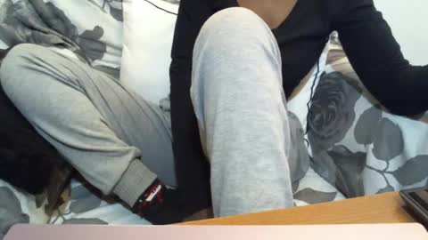 Snapshot of _bunny_b chatting on 02/21/25, 12:06 I will be back soon  online show from 02/21/25, 12:06