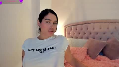 cailyn  online show from 12/04/25, 08:06