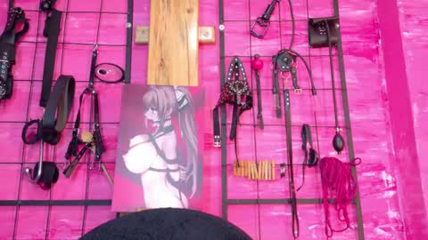 Snapshot of _candy_bdsm_ chatting on 06/09/26, 01:12 Bella online show from 06/09/26, 01:12