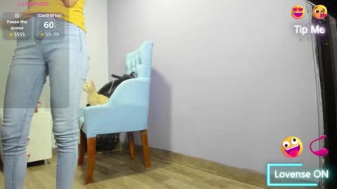  candy jade  online show from 11/28/25, 10:29