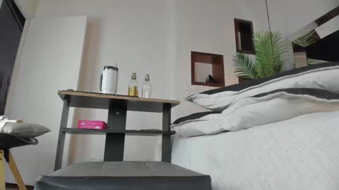 Candy online show from 09/28/25, 02:00