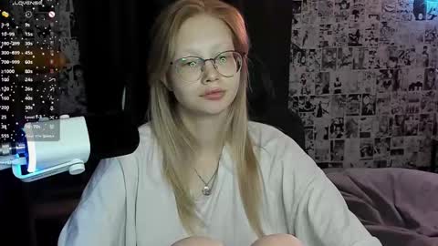 Snapshot of _caramel_milk_ chatting on 09/27/25, 03:22 Merlizz online show from 09/27/25, 03:22