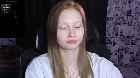 Snapshot of _caramel_milk_ chatting on 01/15/26, 02:38 Merlizz online show from 01/15/26, 02:38