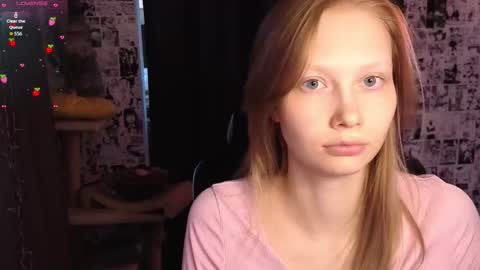 Snapshot of _caramel_milk_ chatting on 03/25/26, 02:28 Merlizz online show from 03/25/26, 02:28