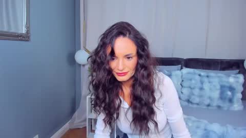 _carlawhite_ online show from 05/10/26, 03:33