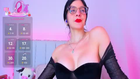 Carolina  online show from 06/18/26, 05:39