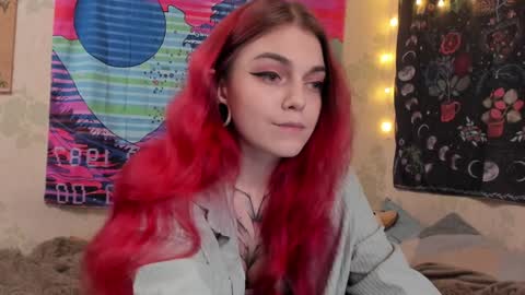 Snapshot of _caroline_coy chatting on 12/03/24, 02:05 Caroline online show from 12/03/24, 02:05