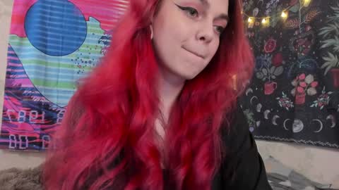 Snapshot of _caroline_coy chatting on 12/05/24, 11:05 Caroline online show from 12/05/24, 11:05
