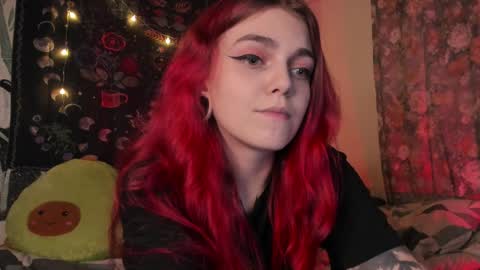 Snapshot of _caroline_coy chatting on 12/21/24, 02:37 Caroline online show from 12/21/24, 02:37