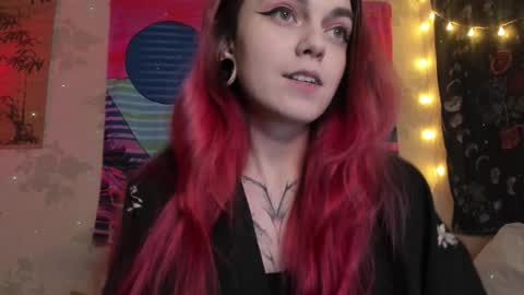 Snapshot of _caroline_coy chatting on 02/14/25, 05:36 Caroline online show from 02/14/25, 05:36