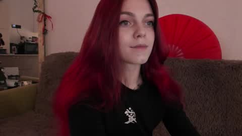 Snapshot of _caroline_coy chatting on 09/20/25, 10:05 Caroline online show from 09/20/25, 10:05