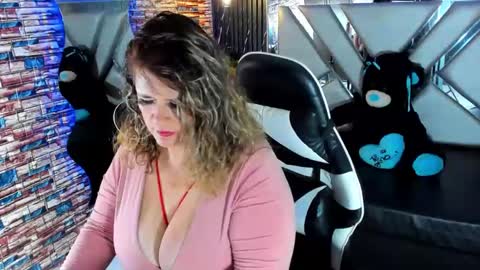 _casandra11 online show from 02/13/25, 11:04