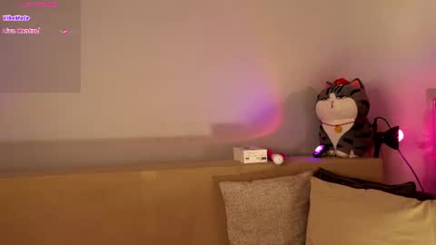 Snapshot of _ccrystaa_ chatting on 07/11/26, 10:07 Christina Chris online show from 07/11/26, 10:07