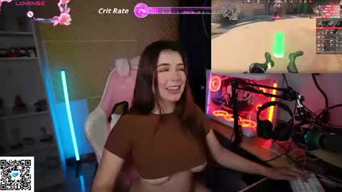 Snapshot of _celeste_xx chatting on 07/10/26, 08:33 _celeste_xx online show from 07/10/26, 08:33