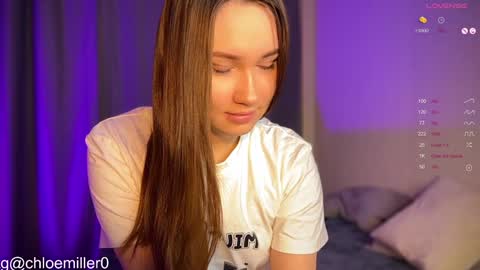 Snapshot of _chloe_miller_ chatting on 12/23/24, 03:07 _chloe_miller_ online show from 12/23/24, 03:07