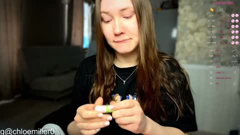 Snapshot of _chloe_miller_ chatting on 01/21/25, 08:08 _chloe_miller_ online show from 01/21/25, 08:08