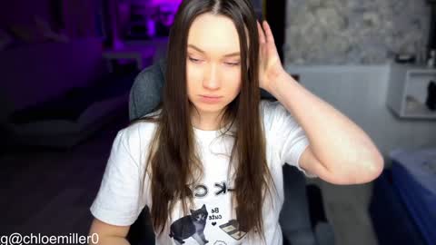 Snapshot of _chloe_miller_ chatting on 01/31/25, 10:21 _chloe_miller_ online show from 01/31/25, 10:21