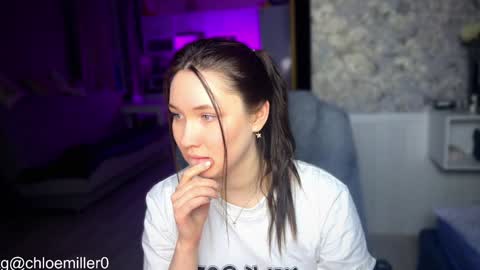 Snapshot of _chloe_miller_ chatting on 02/01/25, 01:55 _chloe_miller_ online show from 02/01/25, 01:55