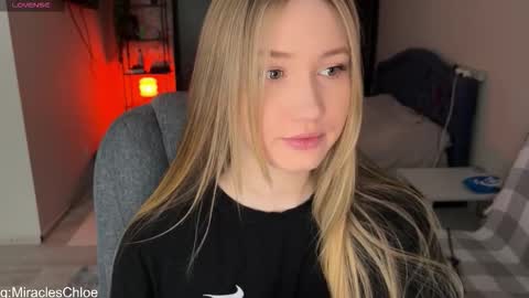 Snapshot of _chloe_miller_ chatting on 02/07/26, 05:33 _chloe_miller_ online show from 02/07/26, 05:33