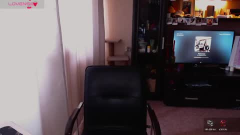 Chrissy online show from 05/06/26, 04:08