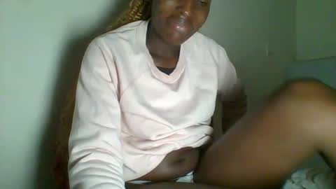 Snapshot of _clara01 chatting on 01/29/25, 06:01 clara online show from 01/29/25, 06:01