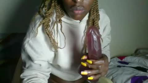 clara online show from 12/21/25, 03:30