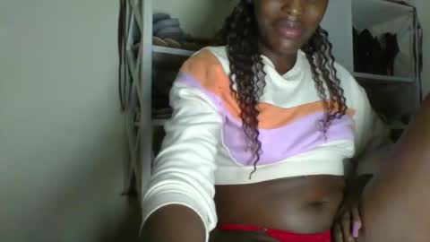 clara online show from 03/03/26, 07:25