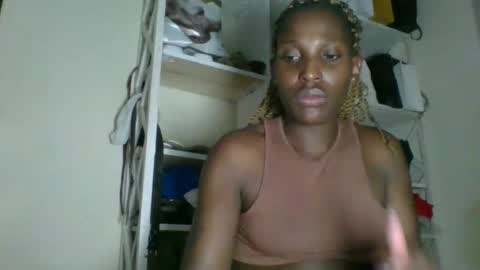 clara online show from 04/24/26, 09:12