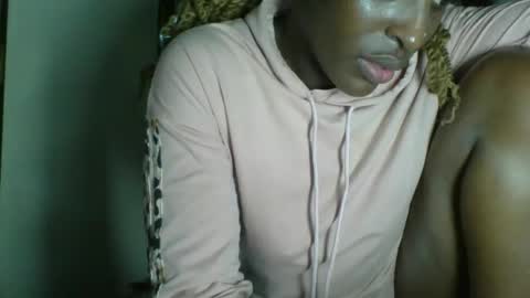 clara online show from 04/27/26, 06:17