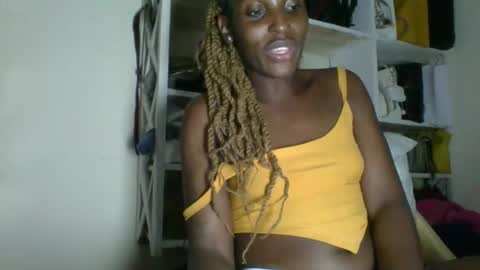 Snapshot of _clara01 chatting on 05/10/26, 01:49 clara online show from 05/10/26, 01:49