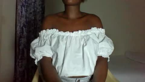 Snapshot of _clara01 chatting on 06/10/26, 06:40 clara online show from 06/10/26, 06:40