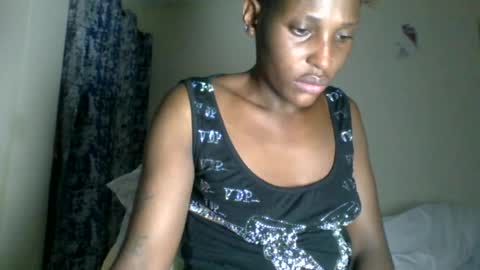 Snapshot of _clara01 chatting on 06/14/26, 03:41 clara online show from 06/14/26, 03:41