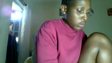 Snapshot of _clara01 chatting on 06/18/26, 09:36 clara online show from 06/18/26, 09:36