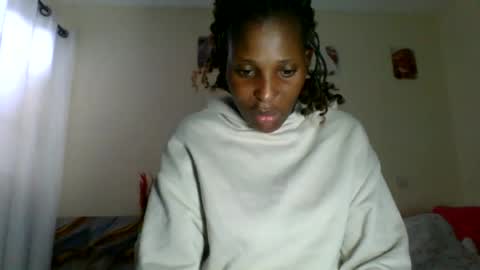 Snapshot of _clara01 chatting on 06/27/26, 08:08 clara online show from 06/27/26, 08:08