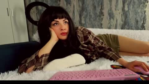 Snapshot of _comefeelme_ chatting on 03/21/26, 05:45 D online show from 03/21/26, 05:45