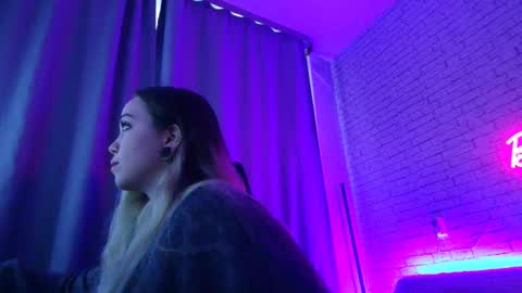 Nica online show from 12/05/25, 05:27