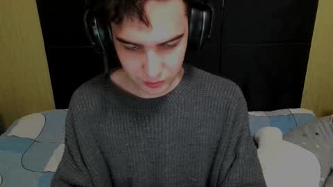 Snapshot of _crise_next_door_ chatting on 02/11/26, 04:12 _crise_next_door_ online show from 02/11/26, 04:12