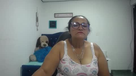 _cristal09 online show from 09/12/25, 04:23