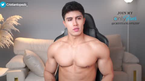 Snapshot of _cristianlopez chatting on 02/06/25, 06:35 50 OFF TODAY onlyfans cristianlopezbf online show from 02/06/25, 06:35