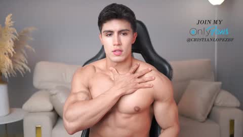 Snapshot of _cristianlopez chatting on 02/18/25, 11:41 50 OFF TODAY onlyfans cristianlopezbf online show from 02/18/25, 11:41