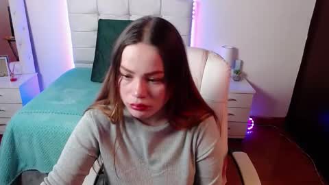 Cristal online show from 09/18/25, 01:24