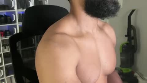 Snapshot of _da_d1ck_ chatting on 12/02/25, 05:41 Da d1ck online show from 12/02/25, 05:41