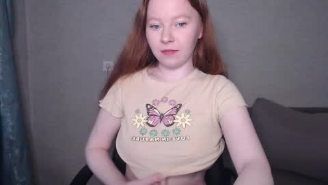 Snapshot of _damnbaby chatting on 12/22/25, 06:21 _damnbaby online show from 12/22/25, 06:21