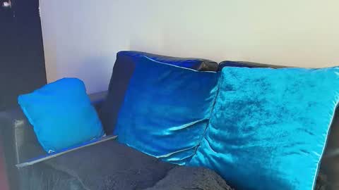 Dante online show from 10/22/25, 08:19