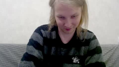 Snapshot of _dash_ chatting on 11/19/25, 05:46 Tony online show from 11/19/25, 05:46