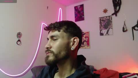 Snapshot of _delacruz911_ chatting on 12/11/24, 09:34 delacruz online show from 12/11/24, 09:34