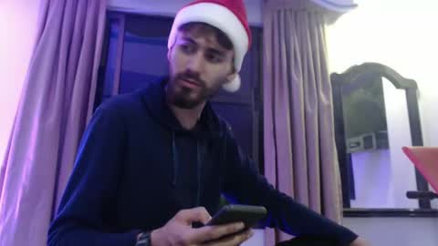 Snapshot of _delacruz911_ chatting on 12/25/24, 12:48 delacruz online show from 12/25/24, 12:48